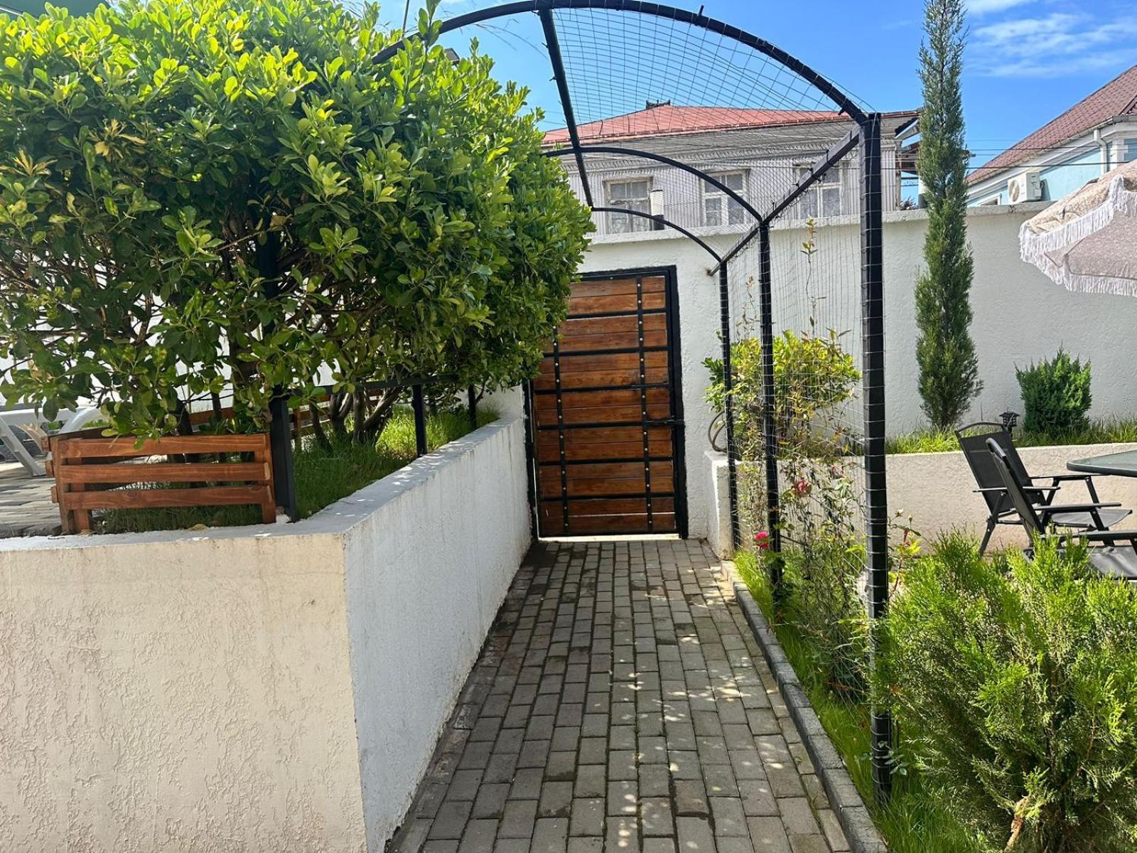 Villa Gardens Kobuleti Exteriör bild